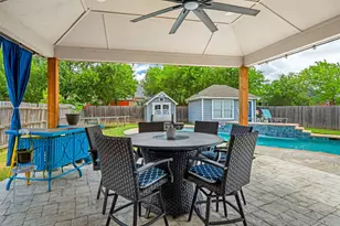 403 Creek Point Ln, Arlington, TX 76002 - Photo 26