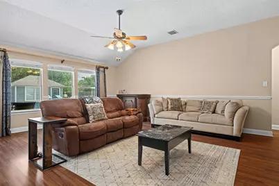 403 Creek Point Lane, Arlington, TX 76002 - Photo 4