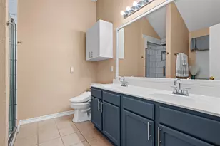 403 Creek Point Ln, Arlington, TX 76002 - Photo 14