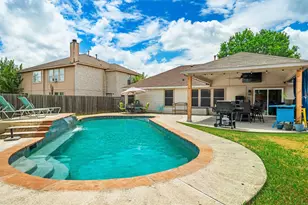 403 Creek Point Ln, Arlington, TX 76002 - Photo 32