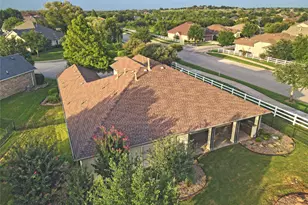 10016 Edmondson Dr, Denton, TX 76207 - Photo 32
