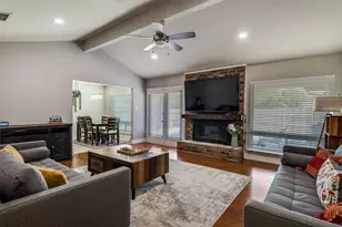 106 Creekside Ln, Coppell, TX 75019 - Photo 2