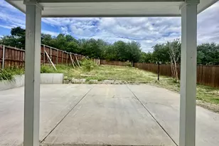 310 S Justin Ave, Dallas, TX 75211 - Photo 8