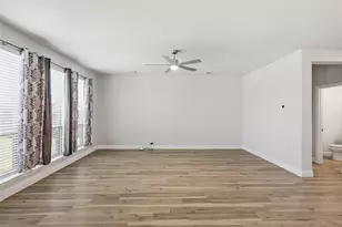201 Sweetwater Dr, Commerce, TX 75428 - Photo 14