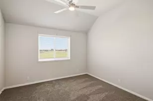 201 Sweetwater Dr, Commerce, TX 75428 - Photo 32