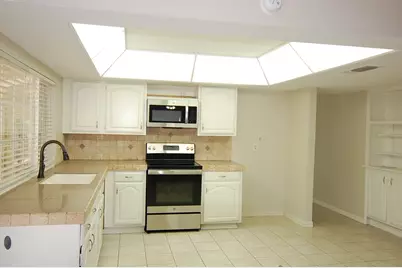2619 Creekview Drive, Arlington, TX 76016 - Photo 10