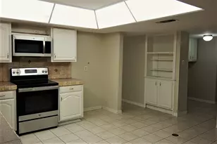 2619 Creekview Dr, Arlington, TX 76016 - Photo 8