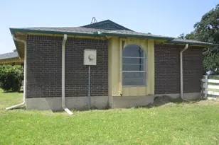 2345 Co Rd 211, Gainesville, TX 76240 - Photo 2