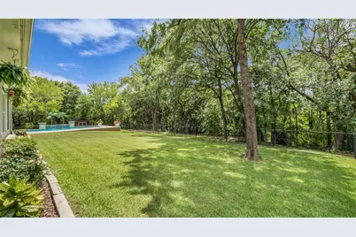 2506 Oakbrook Circle, Sherman, TX 75092 - Photo 14