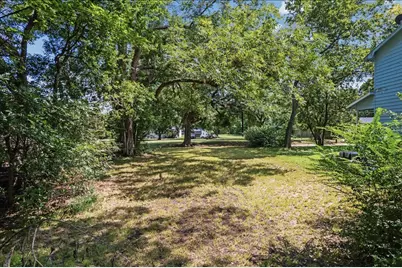 511 E Wilson Avenue, Sherman, TX 75090 - Photo 8