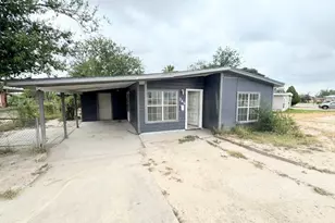 346 Marshall Smith Dr, Del Rio, TX 78840 - Photo 2