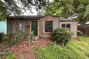2925 Oakwood St, Haltom City, TX 76117 - Photo 1