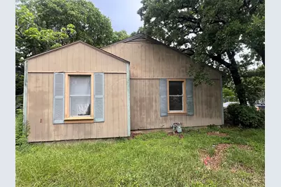 2925 Oakwood Street, Haltom City, TX 76117 - Photo 2