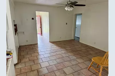 2411 Woodlawn Drive, Ennis, TX 75119 - Photo 8