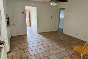 2411 Woodlawn Dr, Ennis, TX 75119 - Photo 8