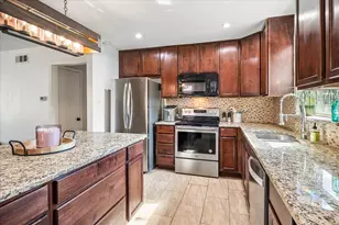 10353 Newcombe Dr, Dallas, TX 75228 - Photo 12