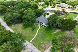 110 Pecan Valley Ln, Waxahachie, TX 75165 - Photo 6