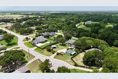 110 Pecan Valley Lane, Waxahachie, TX 75165 - Photo 8