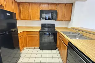 9811 Walnut St, Dallas, TX 75243 - Photo 6