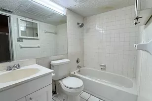 9811 Walnut St, Dallas, TX 75243 - Photo 12
