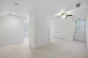 9624 Greensprint Dr, Dallas, TX 75238 - Photo 32