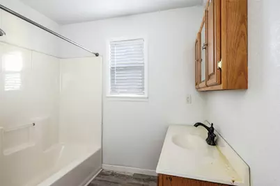 1130 W Day Street, Denison, TX 75020 - Photo 14