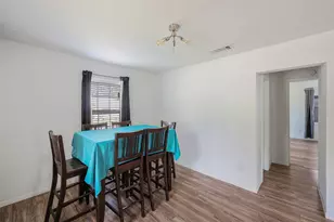 1130 W Day St, Denison, TX 75020 - Photo 6