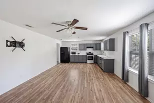 1130 W Day St, Denison, TX 75020 - Photo 4