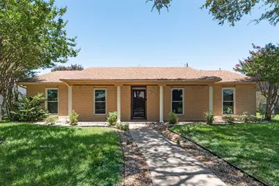 8515 Baumgarten Drive, Dallas, TX 75228 - Photo 2