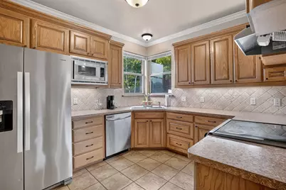 1301 Hyde Park Boulevard, Cleburne, TX 76033 - Photo 14