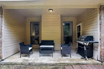 1301 Hyde Park Boulevard, Cleburne, TX 76033 - Photo 6