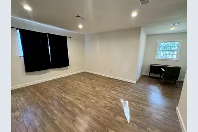 211 Mill Creek Drive, Arlington, TX 76010 - Photo 10
