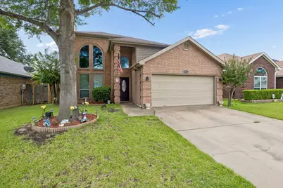 8824 Pedernales Trail, Fort Worth, TX 76118 - Photo 2