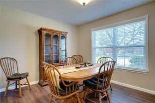 1703 Creekpoint Dr, Lewisville, TX 75067 - Photo 10