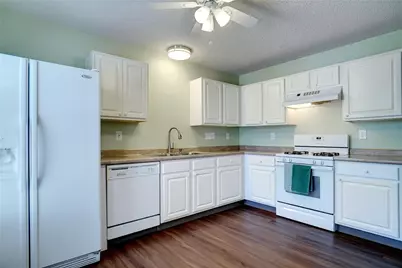 1703 Creekpoint Drive, Lewisville, TX 75067 - Photo 12
