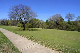 1703 Creekpoint Dr, Lewisville, TX 75067 - Photo 26