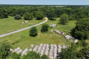 3700 Co Rd 4040, Whitewright, TX 75491 - Photo 16