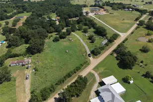 3700 Co Rd 4040, Whitewright, TX 75491 - Photo 4