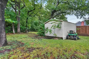 813 Cardinal Ridge Rd, Burleson, TX 76028 - Photo 30