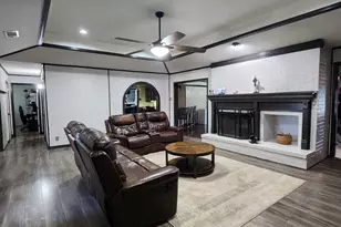 3217 Colonel Cir, Garland, TX 75043 - Photo 4