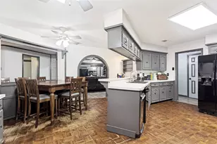 3217 Colonel Cir, Garland, TX 75043 - Photo 8