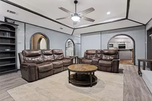 3217 Colonel Cir, Garland, TX 75043 - Photo 6
