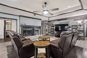 3217 Colonel Cir, Garland, TX 75043 - Photo 4