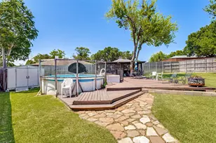 3217 Colonel Cir, Garland, TX 75043 - Photo 26