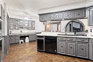 3217 Colonel Cir, Garland, TX 75043 - Photo 10