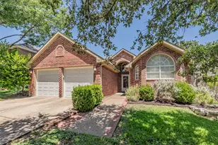 4809 Buckskin Dr, Fort Worth, TX 76137 - Photo 2