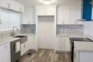 901 E Daugherty Dr, Garland, TX 75041 - Photo 10