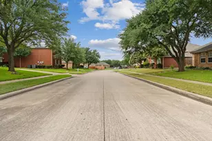 4601 Carlton Dr, Garland, TX 75043 - Photo 34