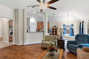 4601 Carlton Dr, Garland, TX 75043 - Photo 14