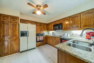 5011 Springbrook Dr, Midlothian, TX 76065 - Photo 6